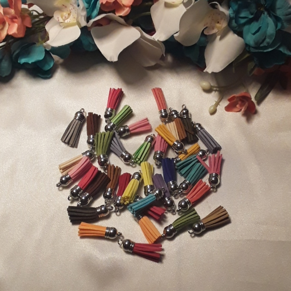Essential Oil Diffuser Keychains - Picture 8 of 8